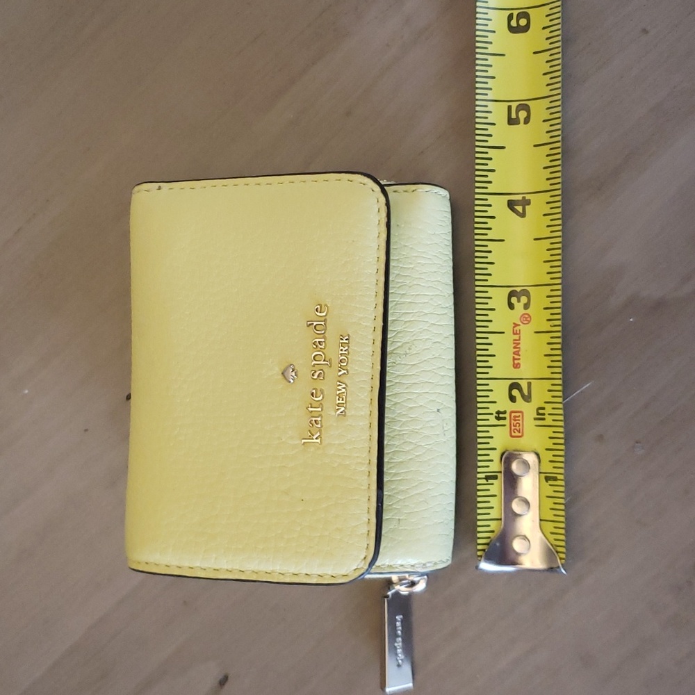 Kate Spade trifold wallet